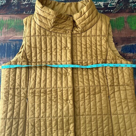 Eileen Fisher Woman Puffer Vest 1X Gold Quilted Fall Plus Size Quiet Luxury Warm - Picture 5 of 11